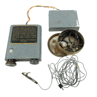 Clandestine Radio Receiver – Sweetheart Type 31/1